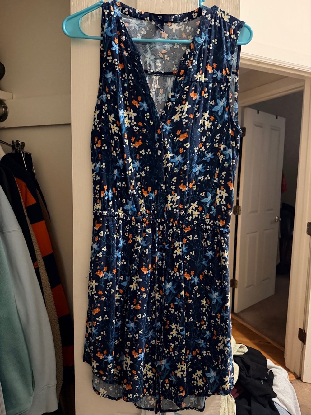 GAP Navy Floral V-Neck Sleeveless Dress